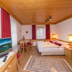 Апартаменти Seeappartement Kitzsteinhorn *